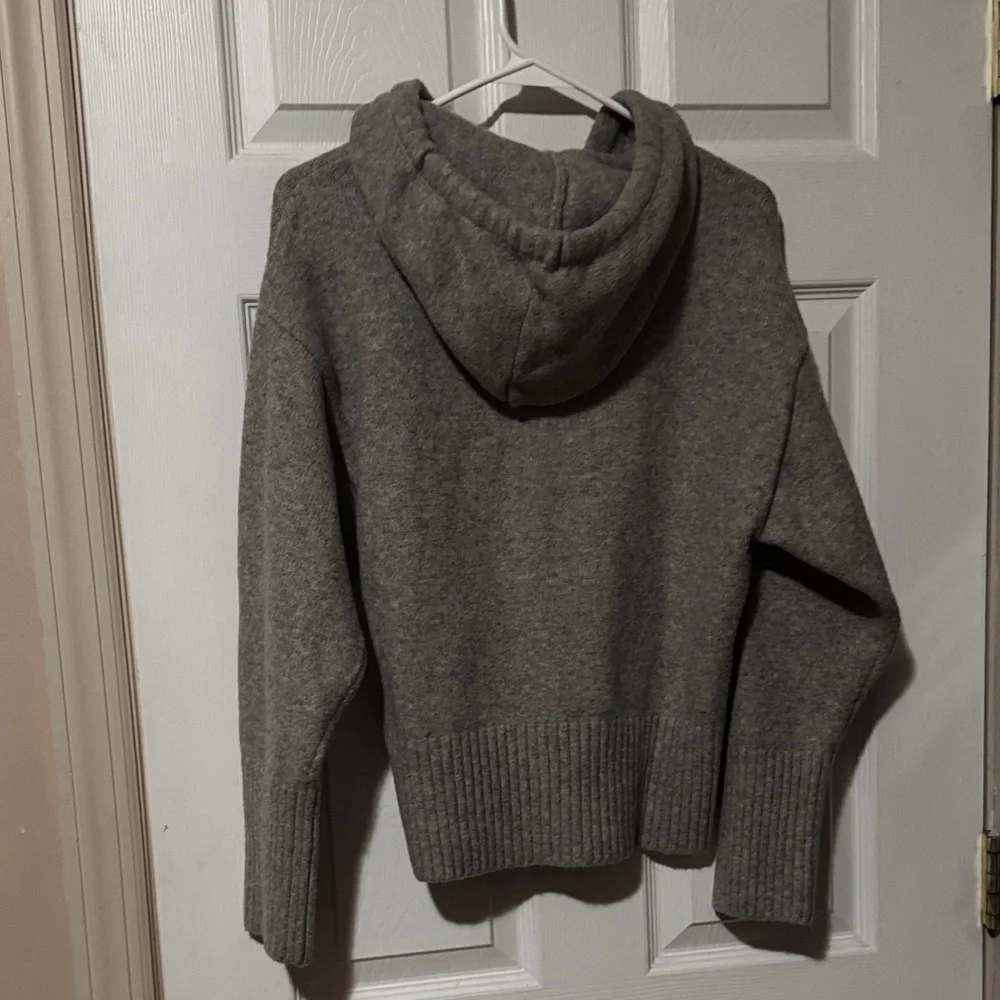 Zara Charcoal Knit Pullover - Picture 3 of 3